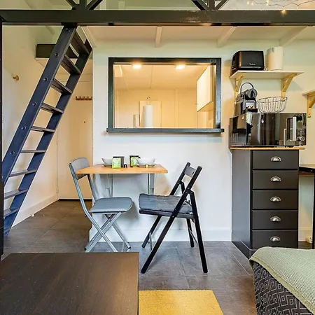 Platanes - St-michel - Proche Stadium Tfc - Metro *