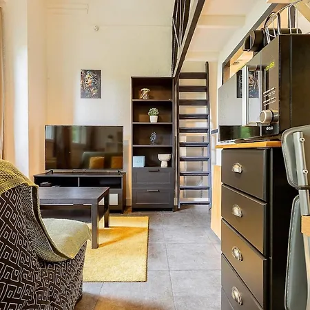 Platanes - St-michel - Proche Stadium Tfc - Metro Apartment *